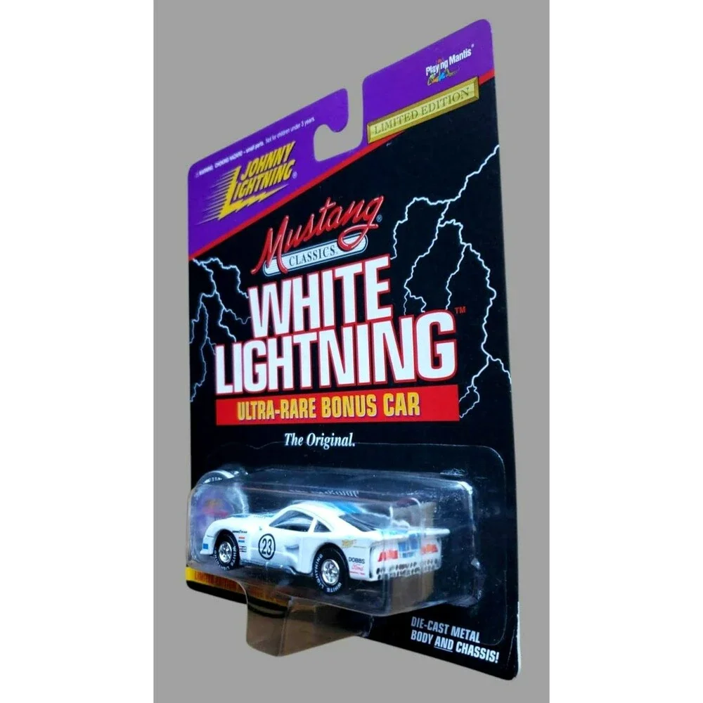 1992 Johnny Lightning 1975 COBRA II RACER White Lightnings MUSTANG CLASSICS 1:64